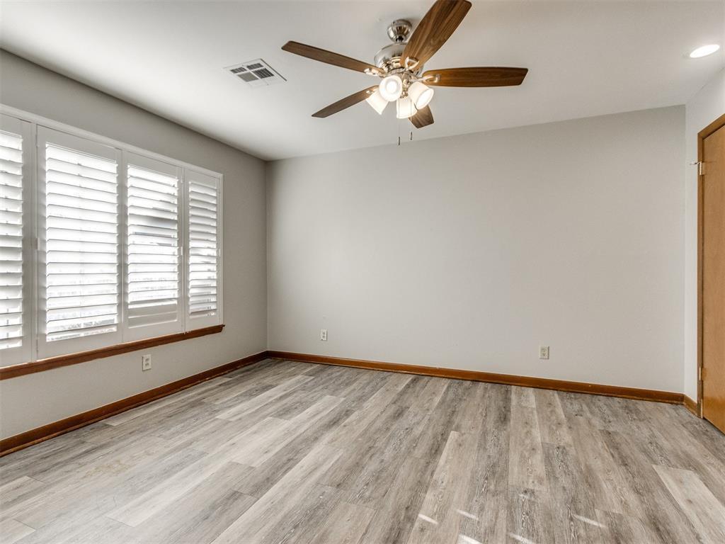 421 Foreman Avenue Property Photo 3