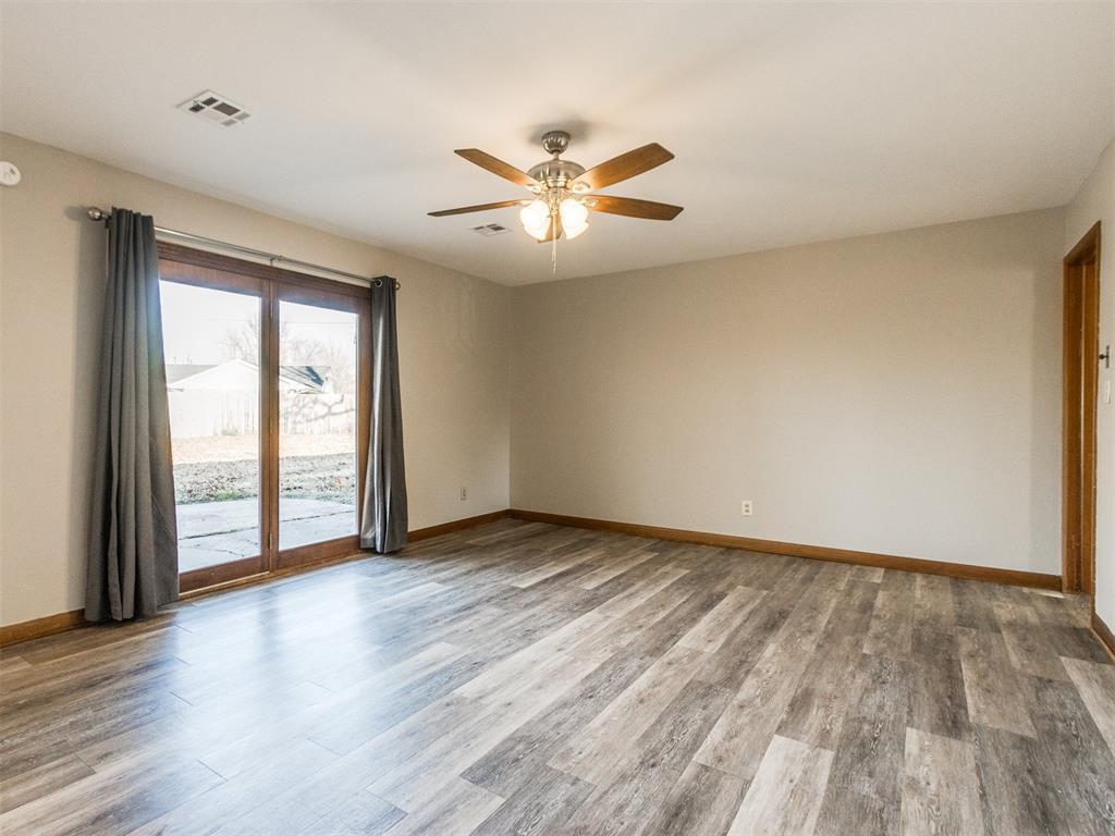 421 Foreman Avenue Property Photo 5