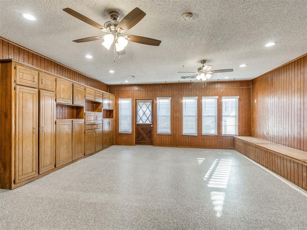 421 Foreman Avenue Property Photo 11
