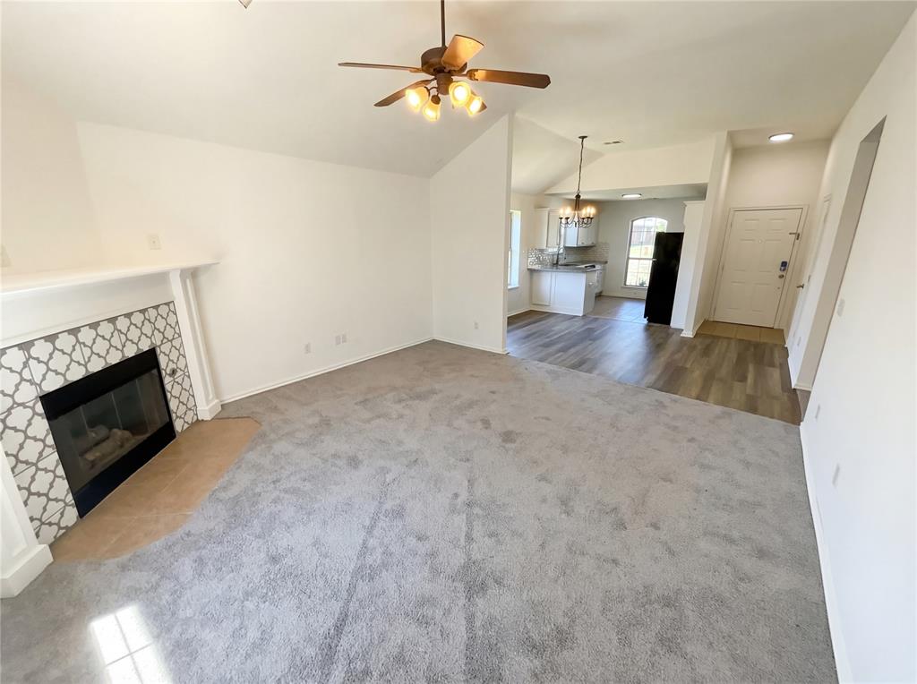 504 Woodbriar Property Photo 3
