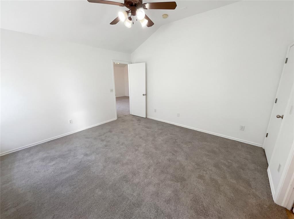 504 Woodbriar Property Photo 15