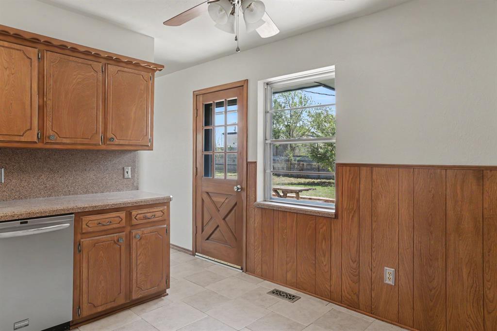 122 N Montebella Terrace Property Photo 17