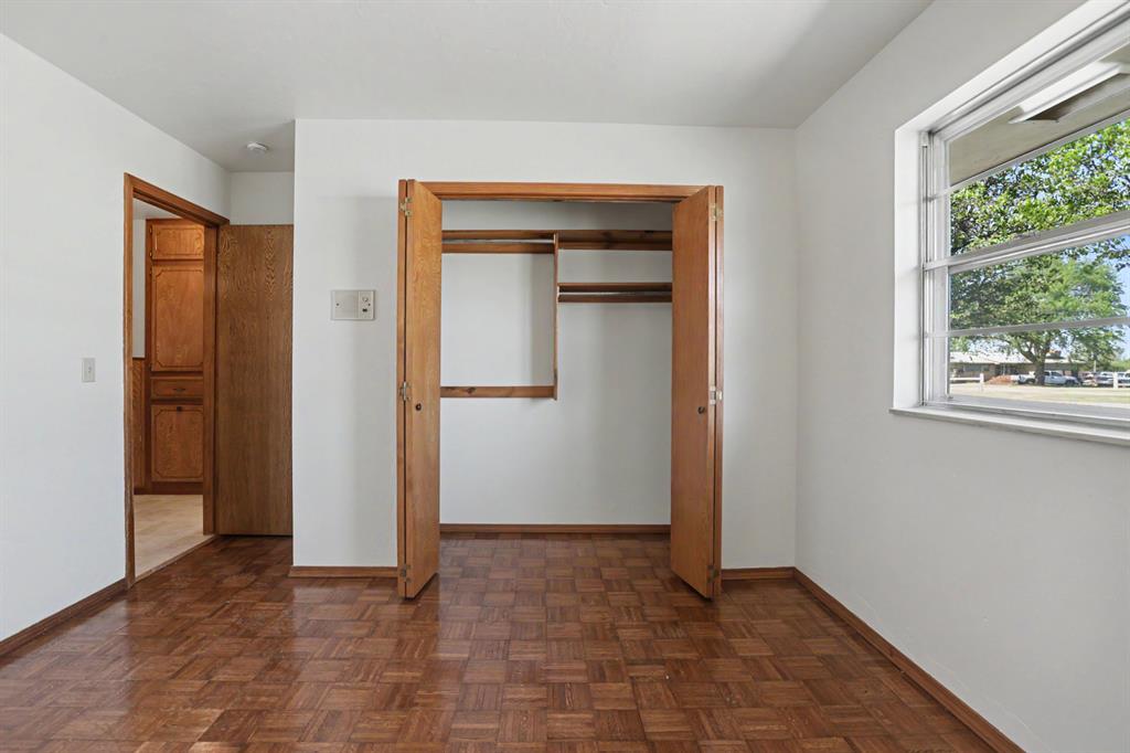 122 N Montebella Terrace Property Photo 32