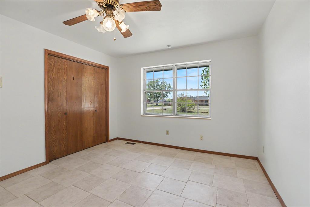 122 N Montebella Terrace Property Photo 34