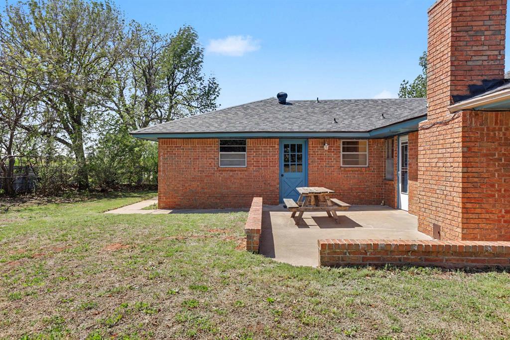 122 N Montebella Terrace Property Photo 38