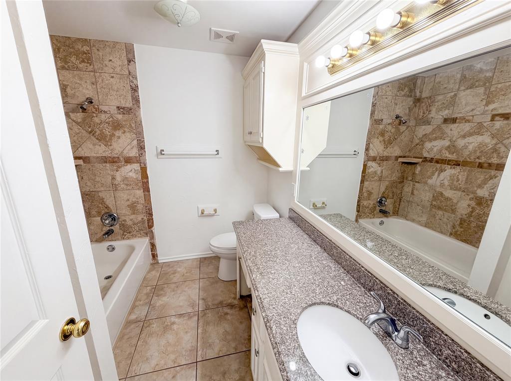 12917 Meadows Drive Property Photo 6