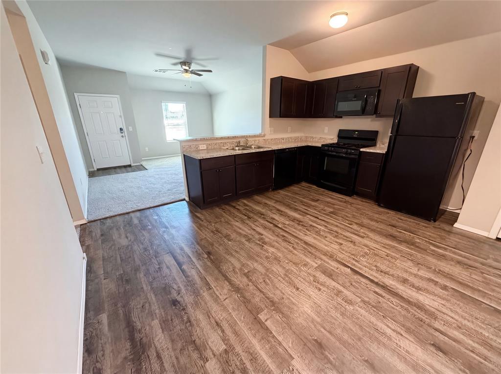 2308 Dillards Drive Property Photo 2
