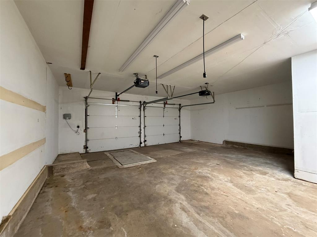 3704 Nw 69th Street Property Photo 17