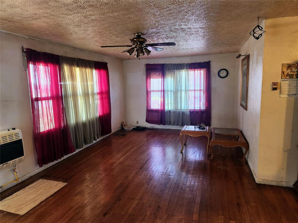 612 W Georgia Avenue Property Photo 2