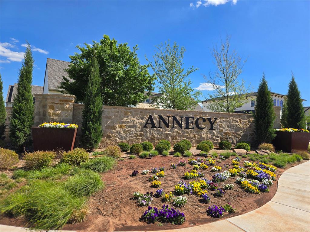 14900 Annecy Boulevard Property Photo 3