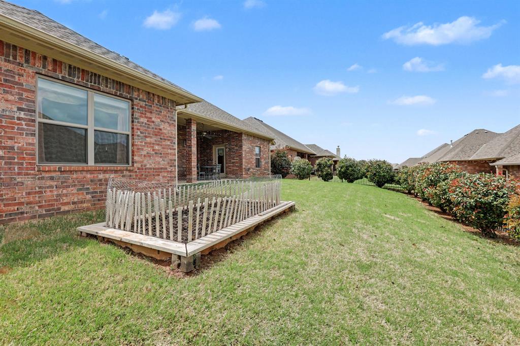 609 S Texoma Drive Property Photo 35