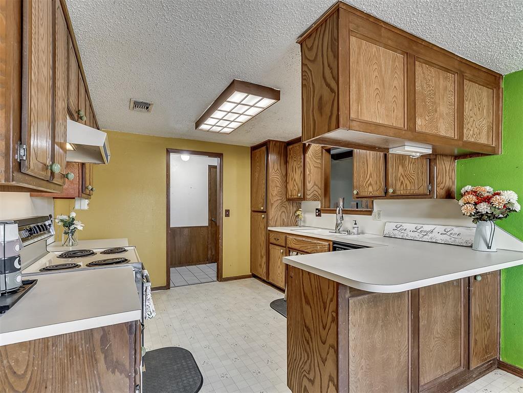 8401 Bellmon Avenue Property Photo 6