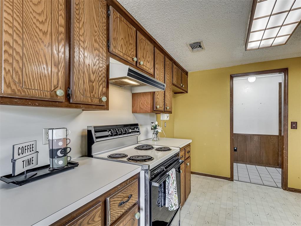 8401 Bellmon Avenue Property Photo 7