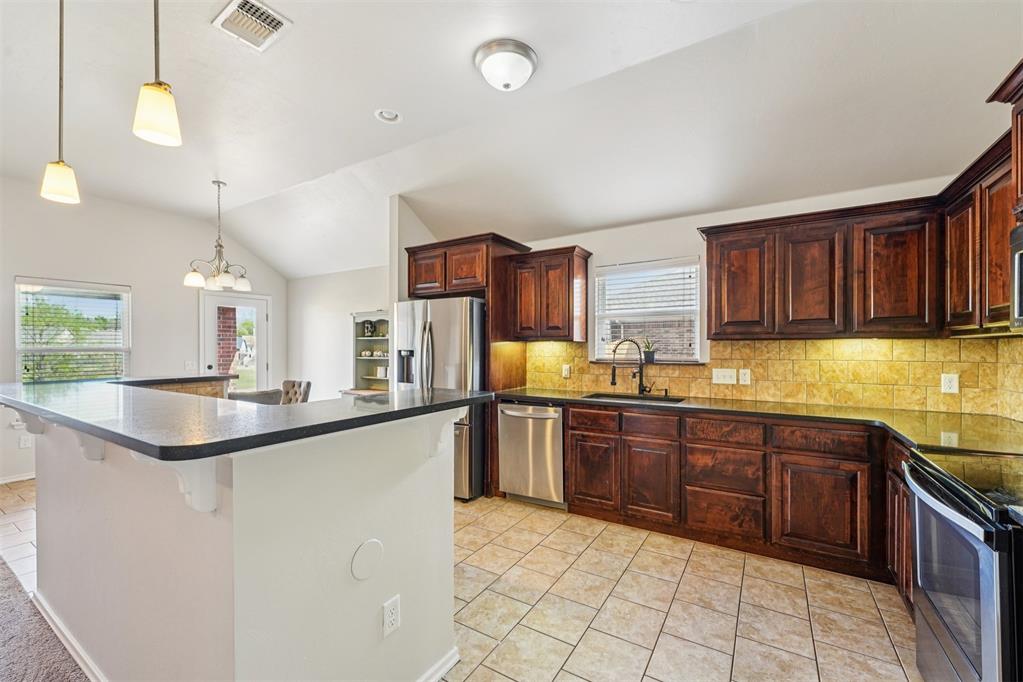 12607 Se 18th Street Property Photo 12