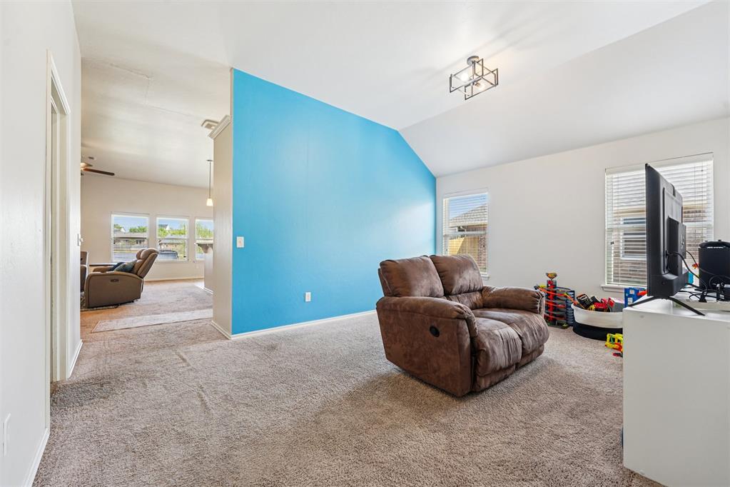 12607 Se 18th Street Property Photo 16