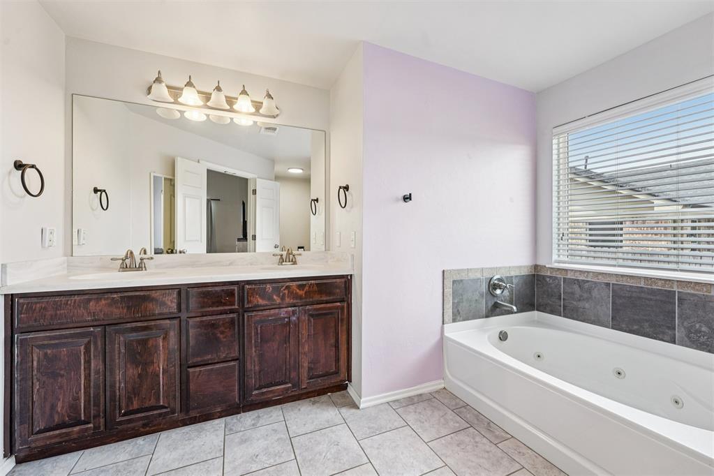 12607 Se 18th Street Property Photo 23