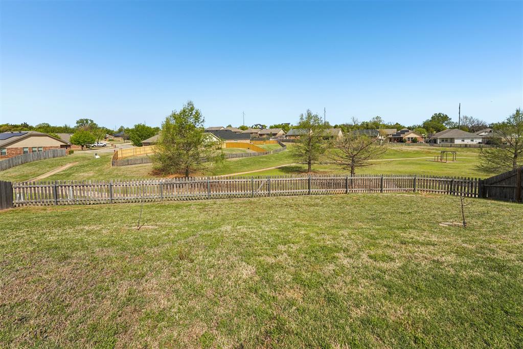 12607 Se 18th Street Property Photo 32