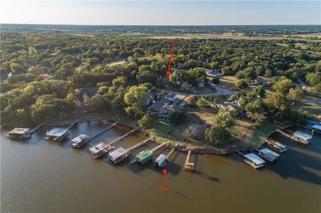 7 W Shore Drive Property Photo 3