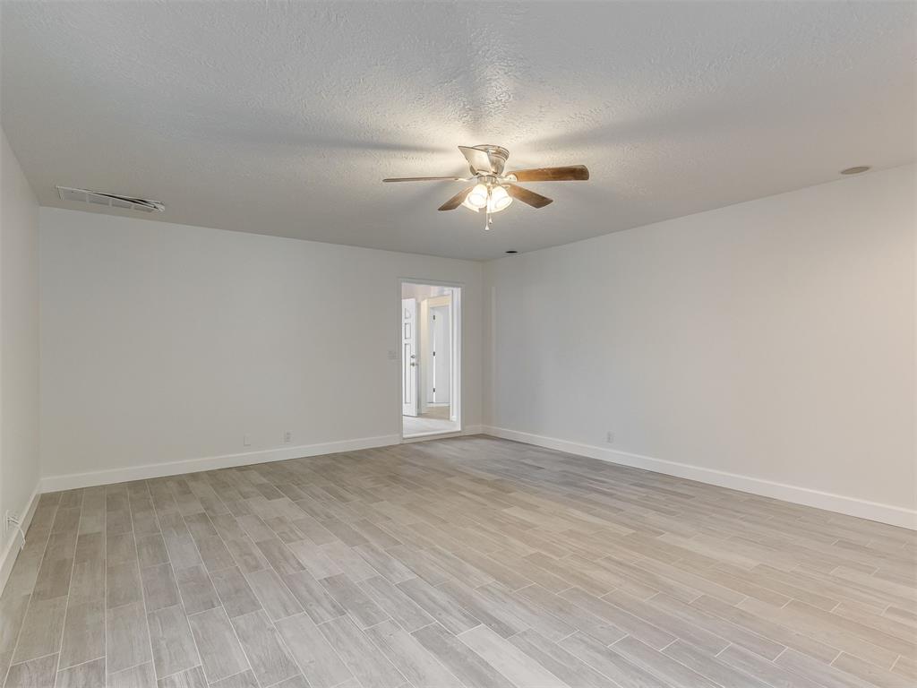 716 Landsdowne Drive Property Photo 7