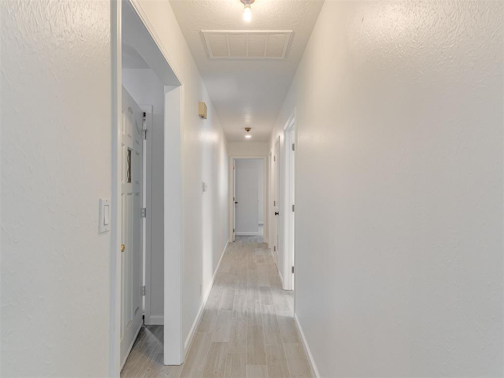 716 Landsdowne Drive Property Photo 18
