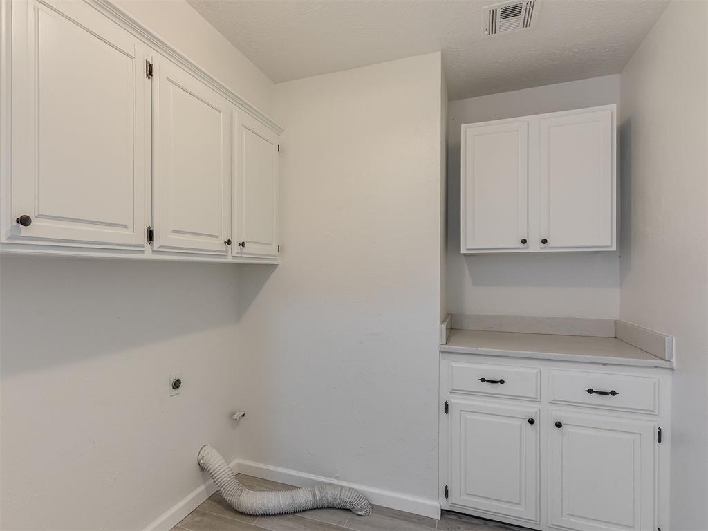 716 Landsdowne Drive Property Photo 38