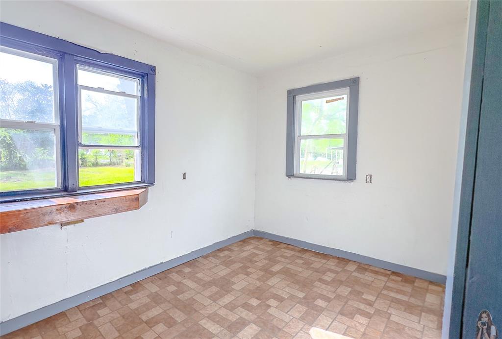 411 Ne Avenue B Avenue Property Photo 10