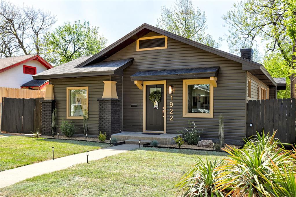 1223298 Property Photo 4