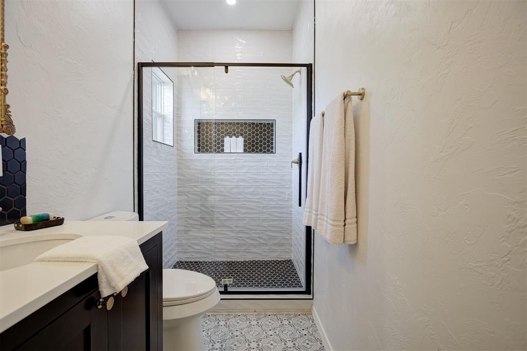 1223298 Property Photo 26