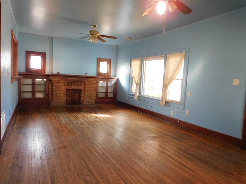 1950 W Park Property Photo 11