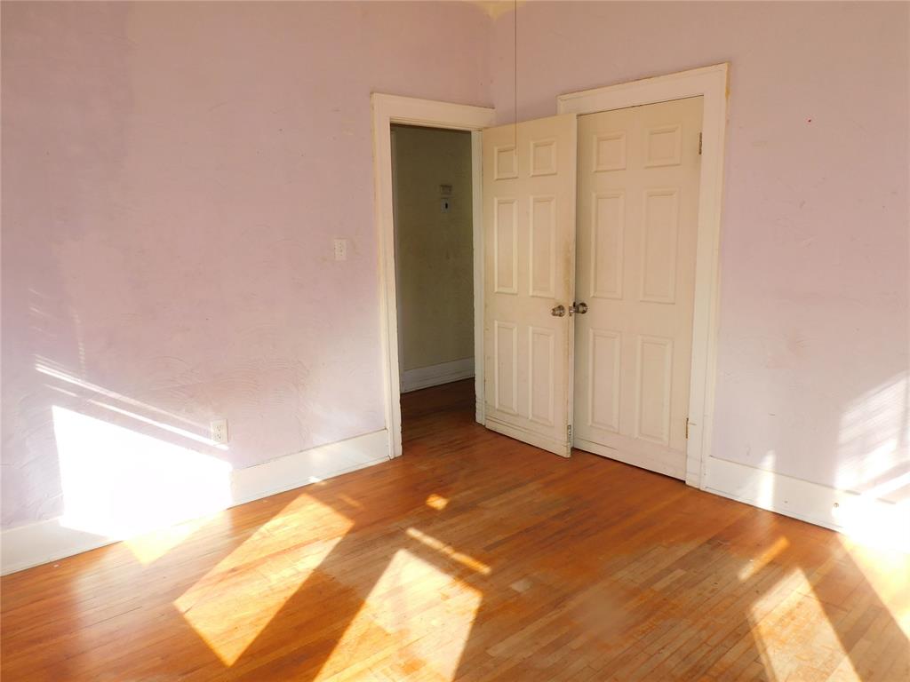 1950 W Park Property Photo 26