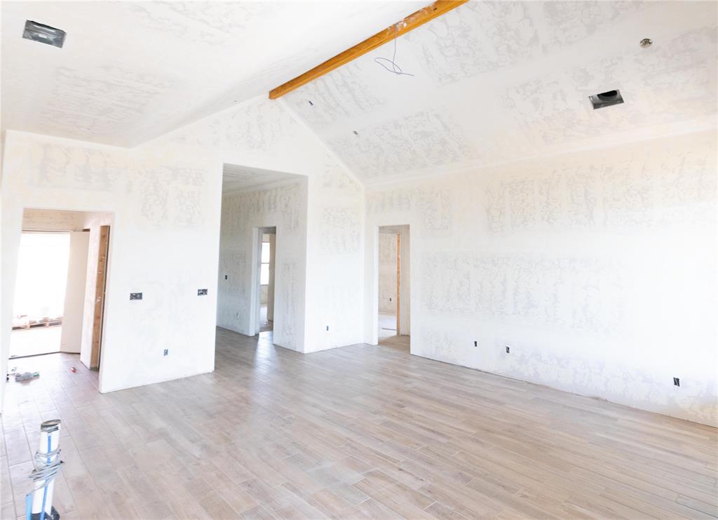 8308 Hazelwood Way Property Photo 3