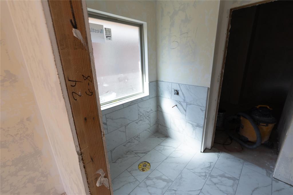 8308 Hazelwood Way Property Photo 11
