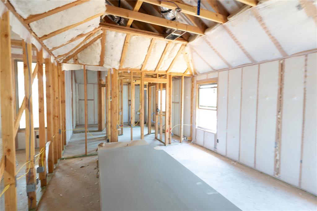 8332 Hazelwood Way Property Photo 6
