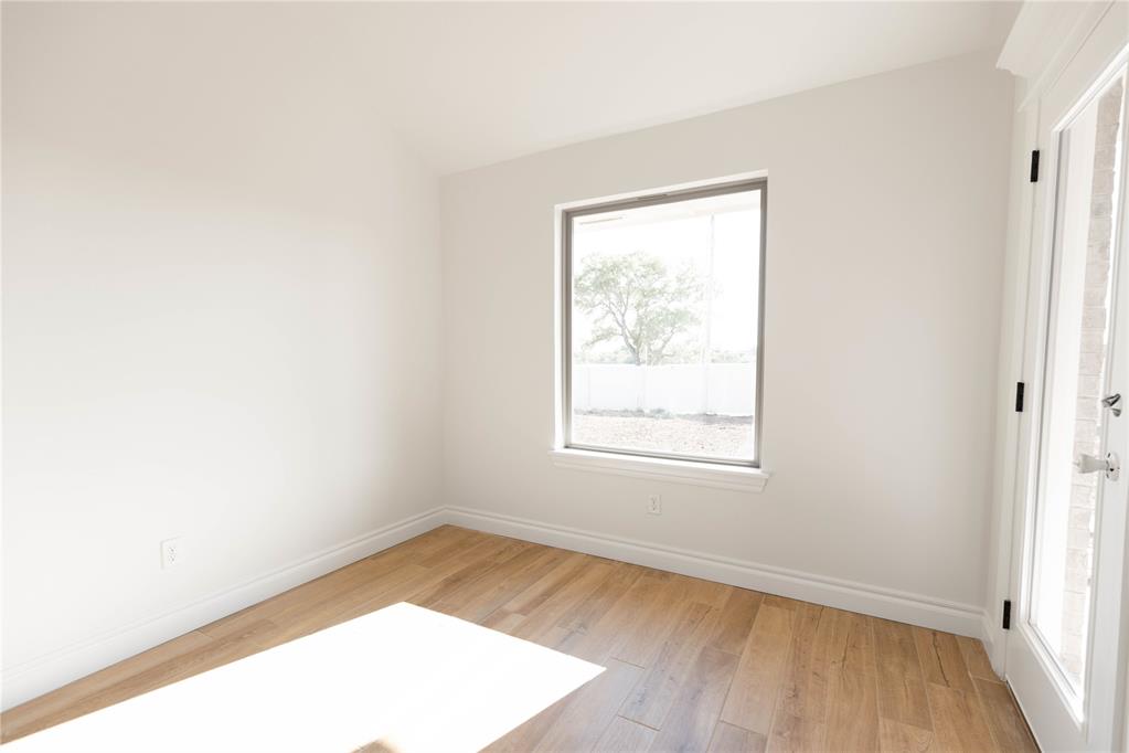 15408 Bedford Road Property Photo 5
