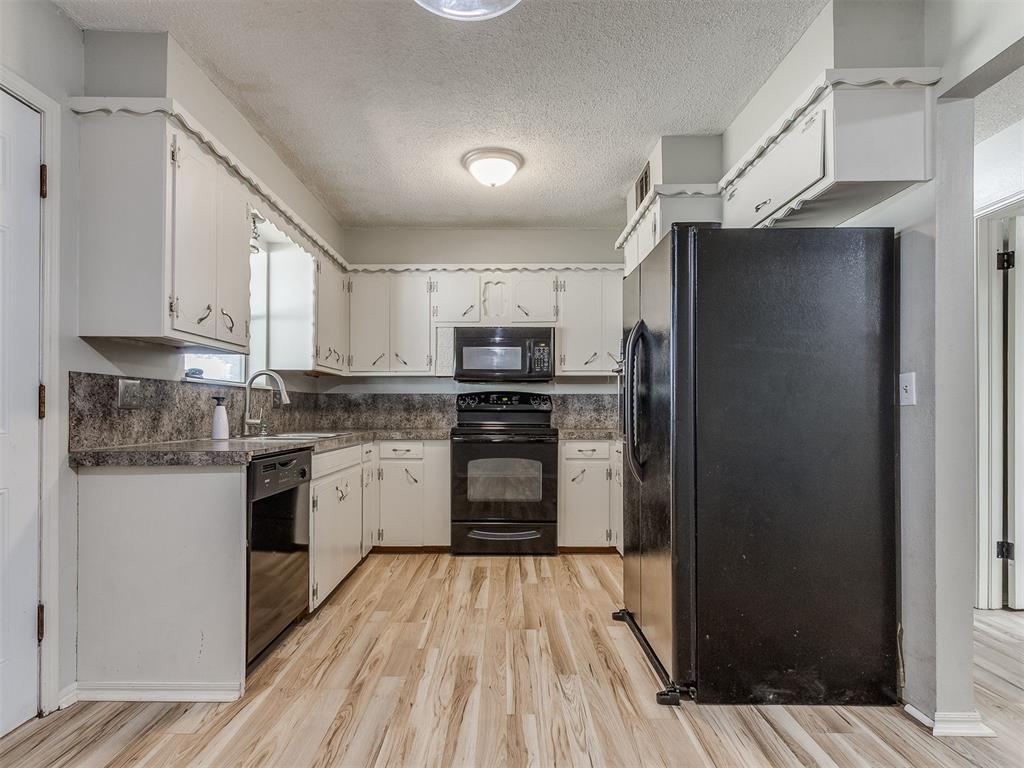 118 Brookside Drive Property Photo 6