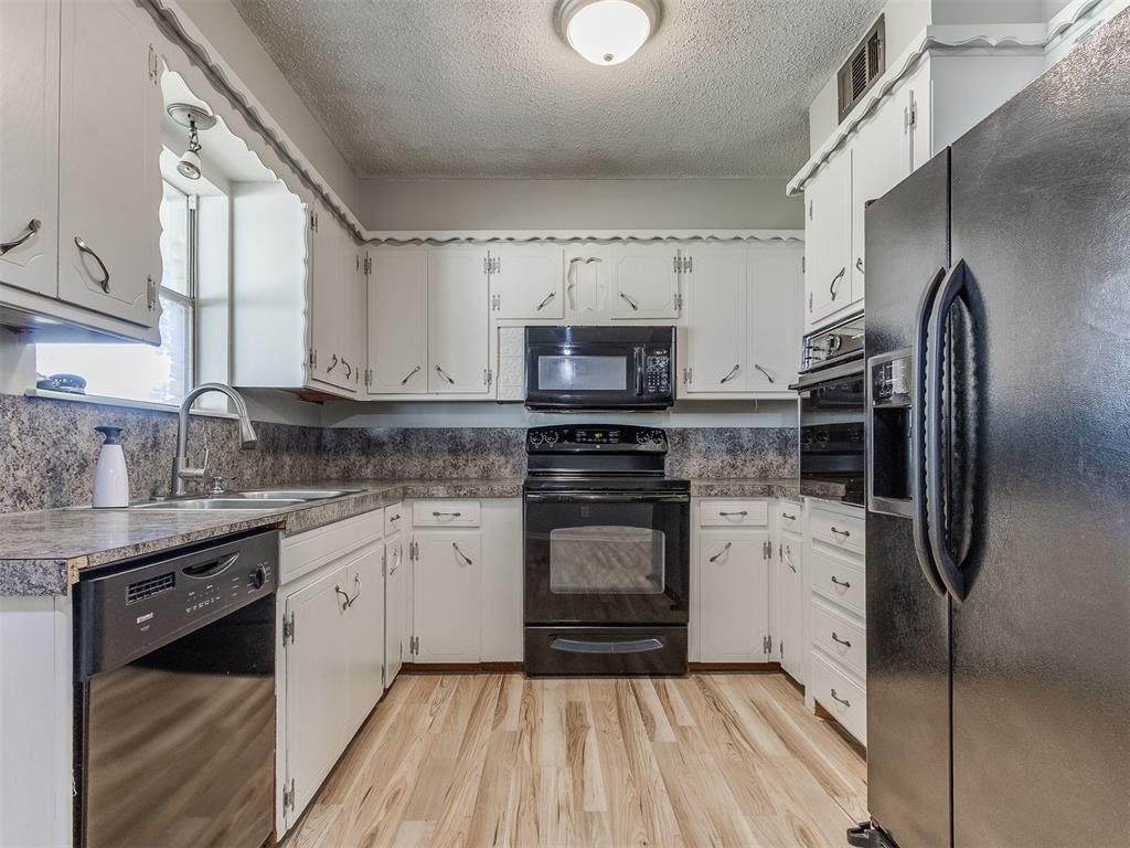 118 Brookside Drive Property Photo 8