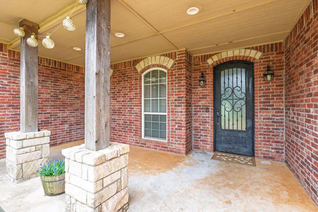 33705 Waco Road Property Photo 3