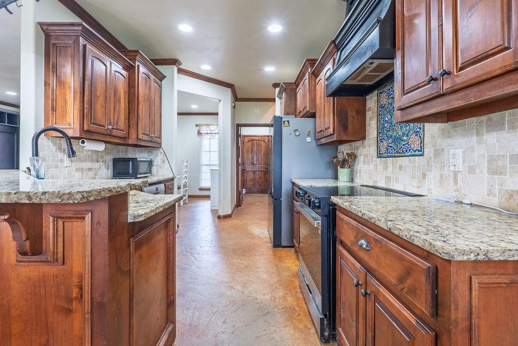 33705 Waco Road Property Photo 16