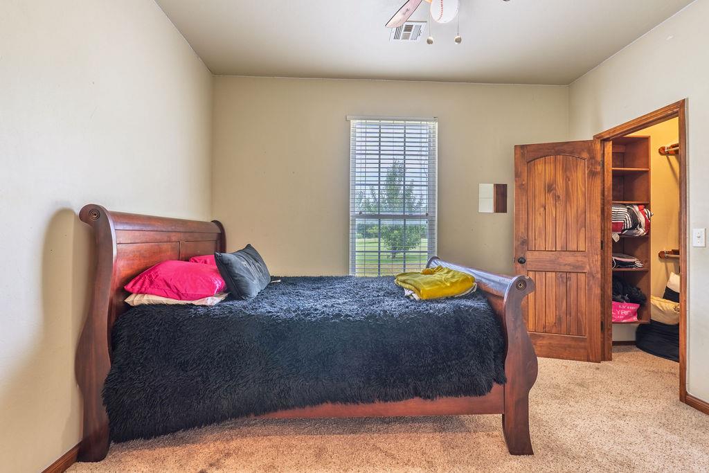 33705 Waco Road Property Photo 29