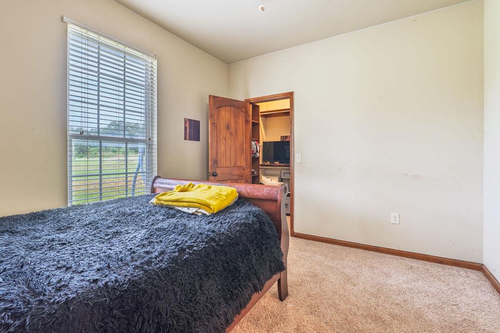 33705 Waco Road Property Photo 30