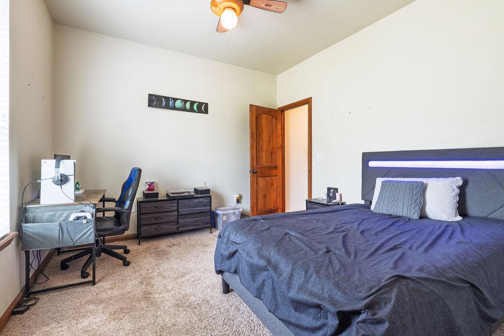 33705 Waco Road Property Photo 34