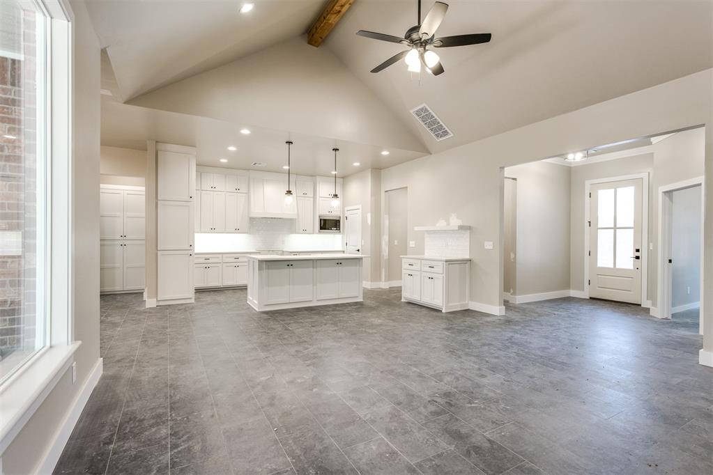 3146 N Henney Road Property Photo 13