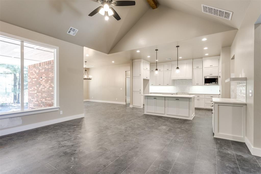 3146 N Henney Road Property Photo 14