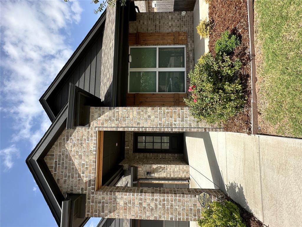 16305 Steppe Drive Property Photo 2