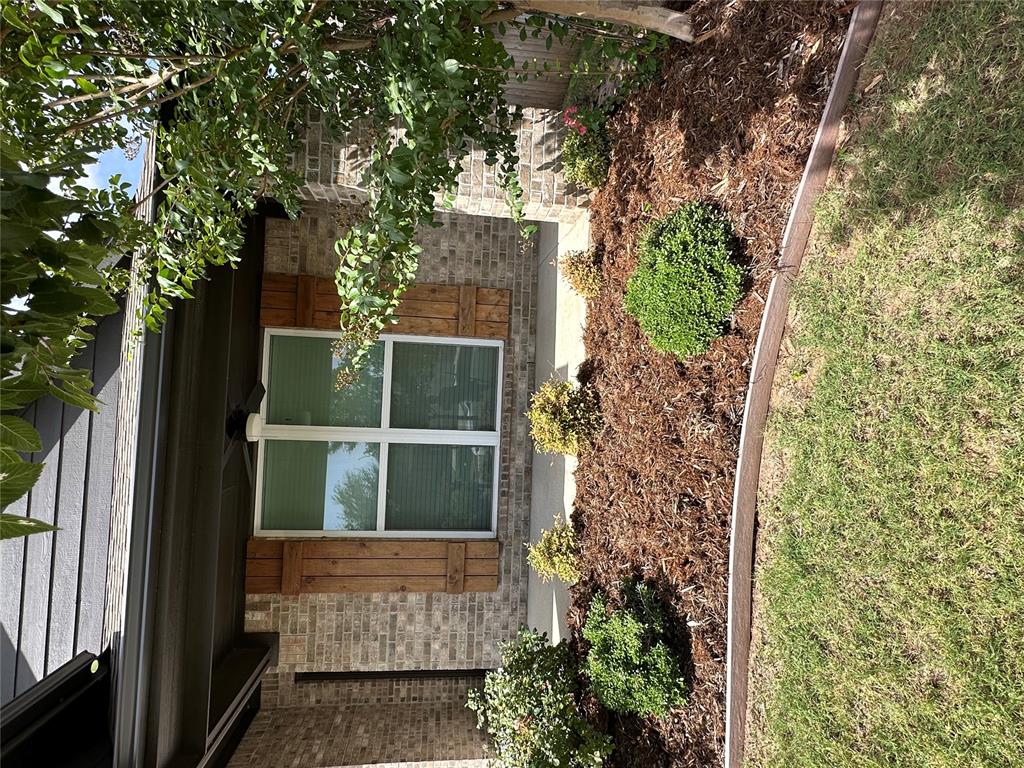 16305 Steppe Drive Property Photo 4