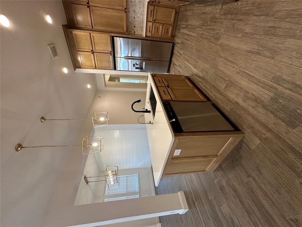 16305 Steppe Drive Property Photo 11