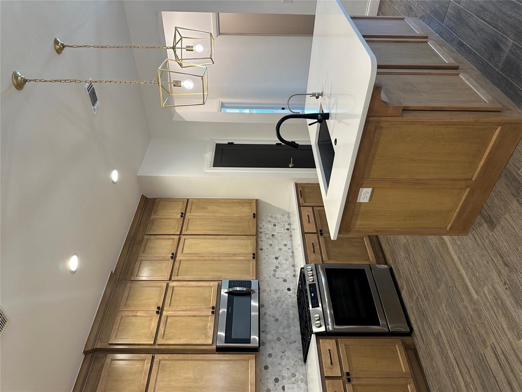 16305 Steppe Drive Property Photo 13