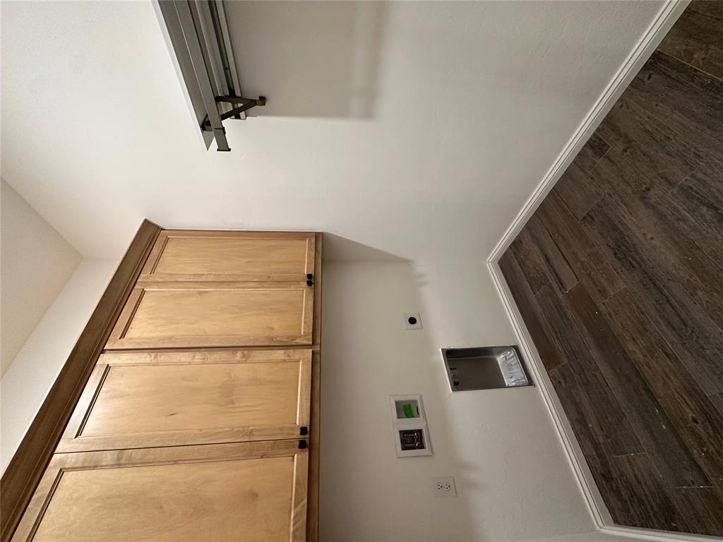 16305 Steppe Drive Property Photo 18