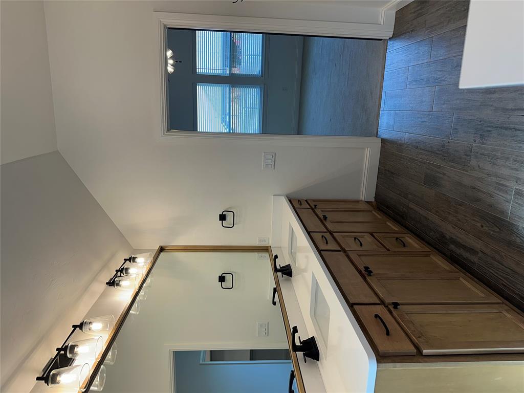 16305 Steppe Drive Property Photo 25