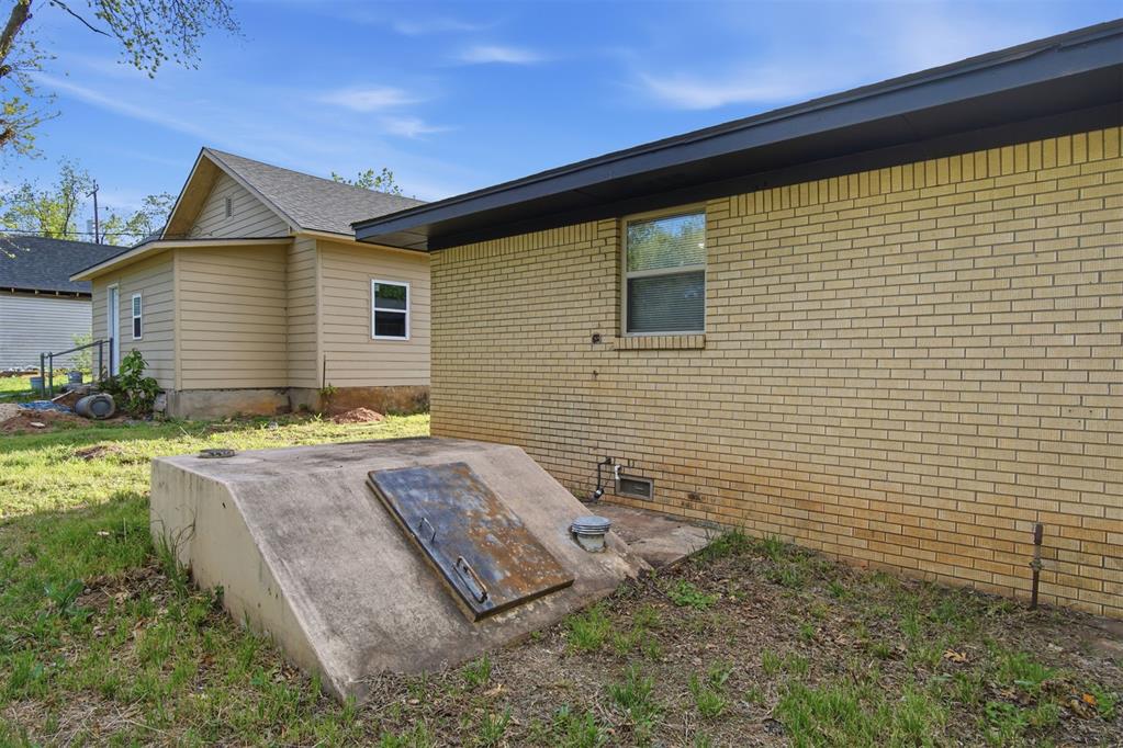 915 S 6th Street Property Photo 34